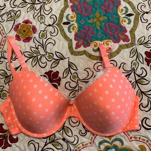 NWOT coral polka dot bra. 40D
